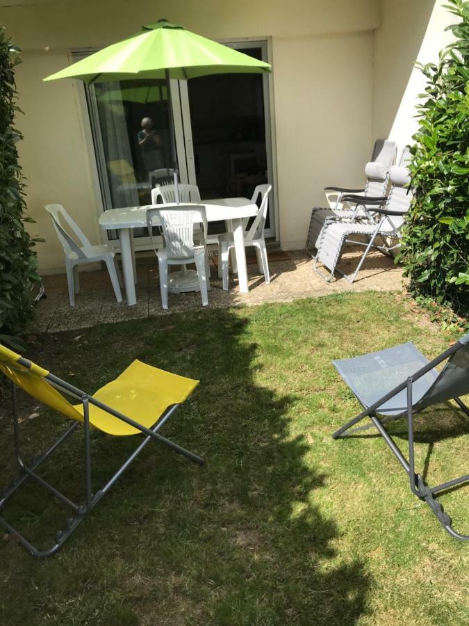 Appartement 4 couchages + jardinet +parking Vannes Buitenkant foto